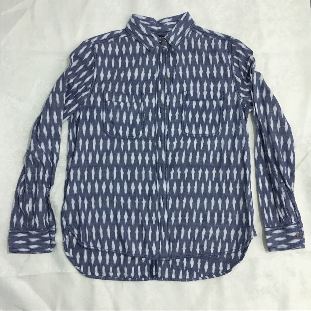 BDG blue/gray patterned button down shirt